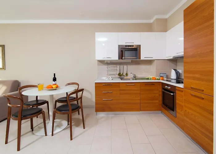 Sunset アパート ポドストラナ